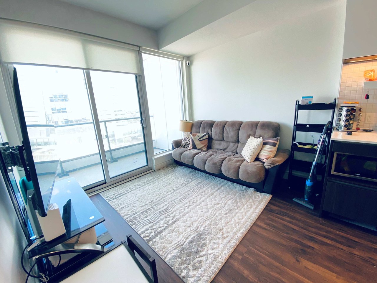 5 Buttermill Ave Unit: 1006
