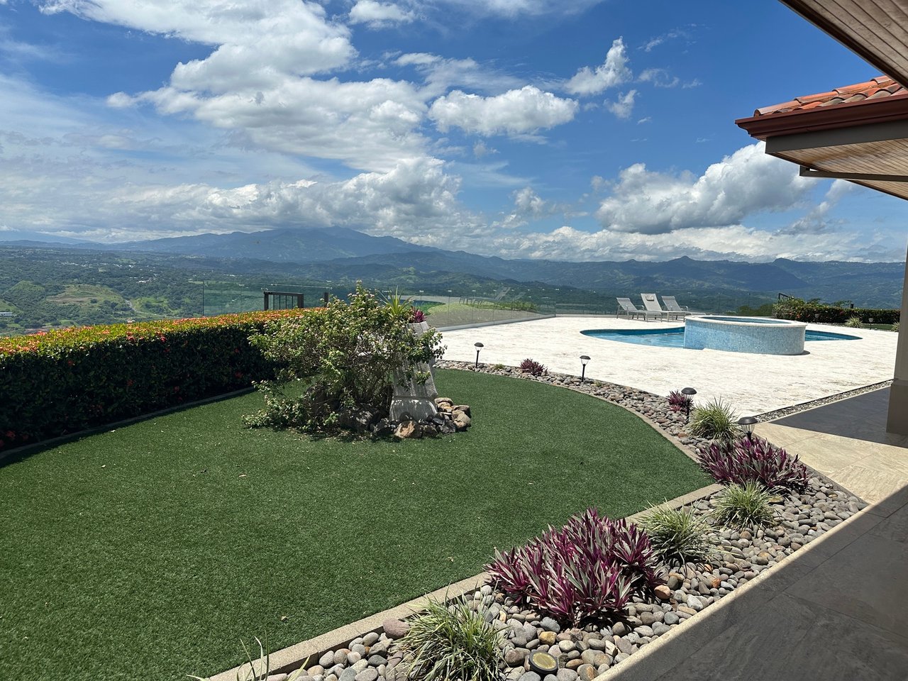 Panoramic Sunset View Estate, Atenas, Alajuela