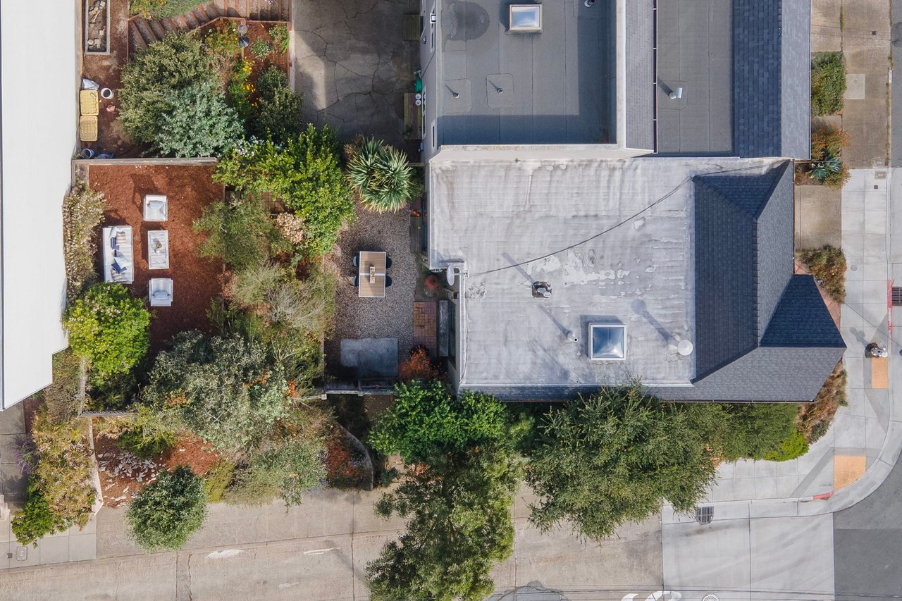 394 Joost Ave