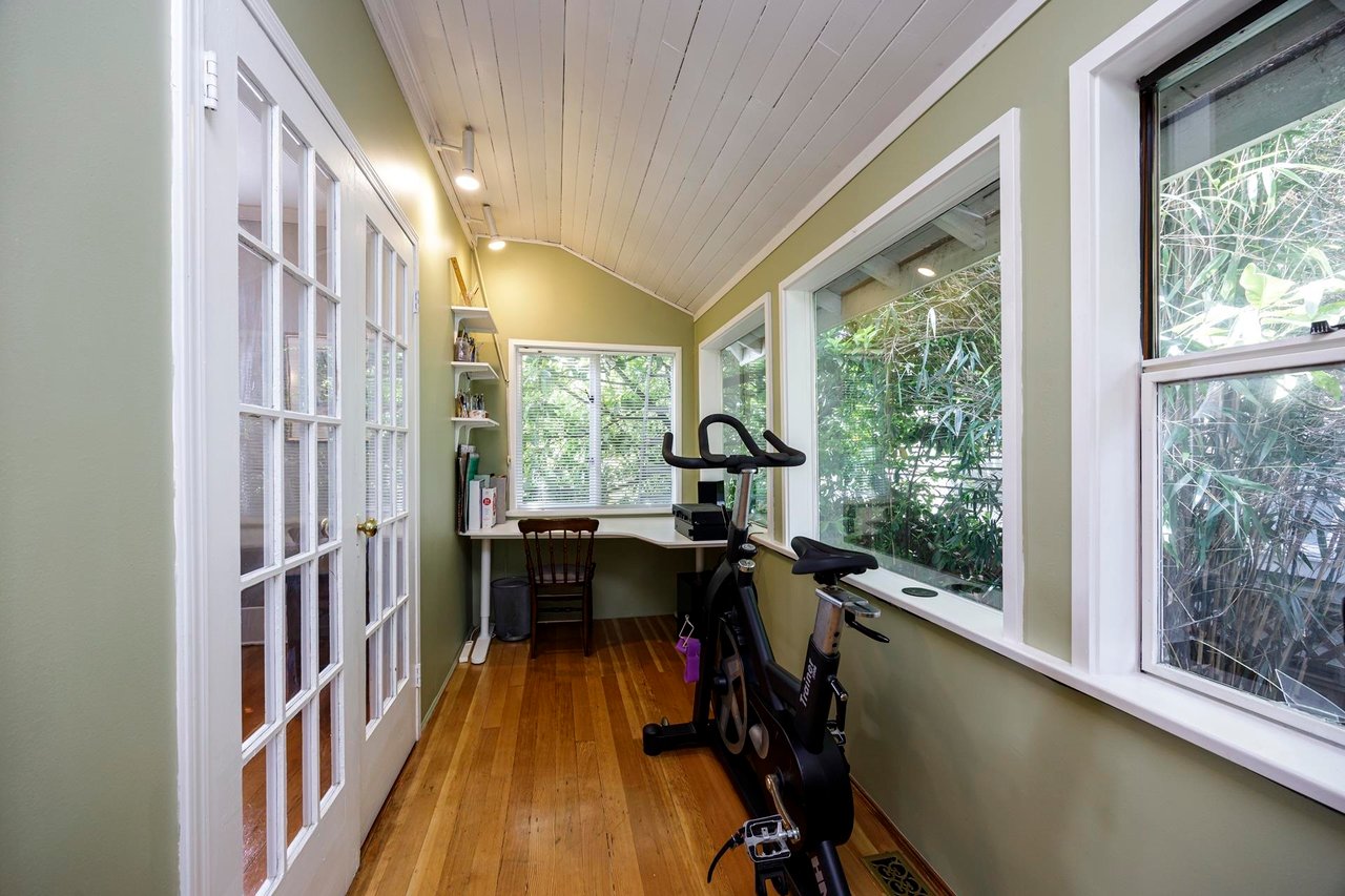 2053 St. Andrews Avenue, North Vancouver