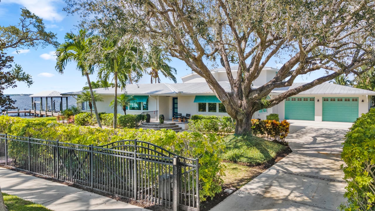 Riverfront Gem 1209 Coconut Drive Fort Myers FL 33901