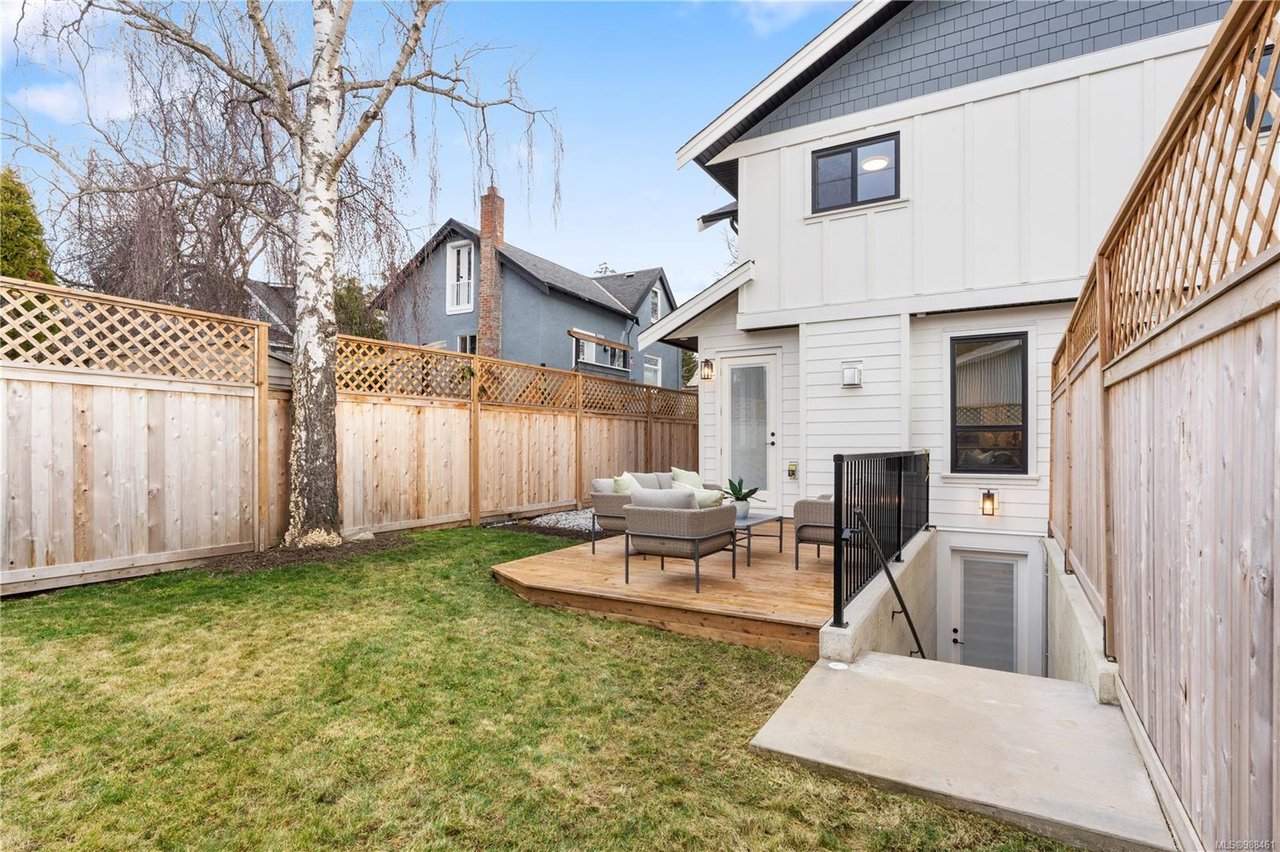 480 Grafton St, Esquimalt