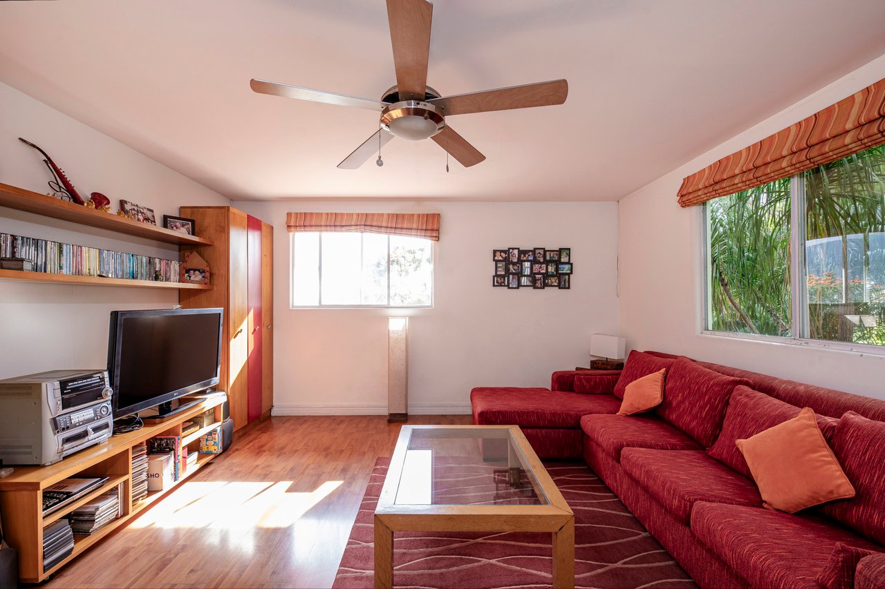 Artistic Mountain View Home, Santa Ana, San Jose