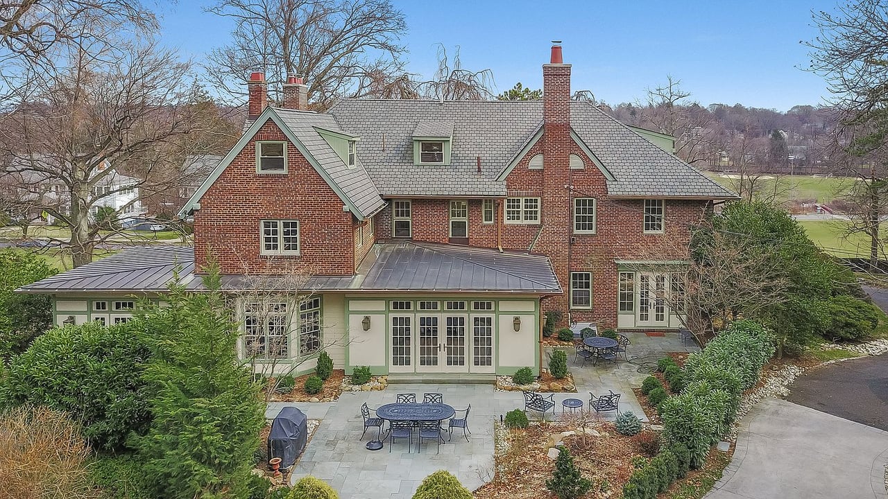 285 N Ridgewood Rd