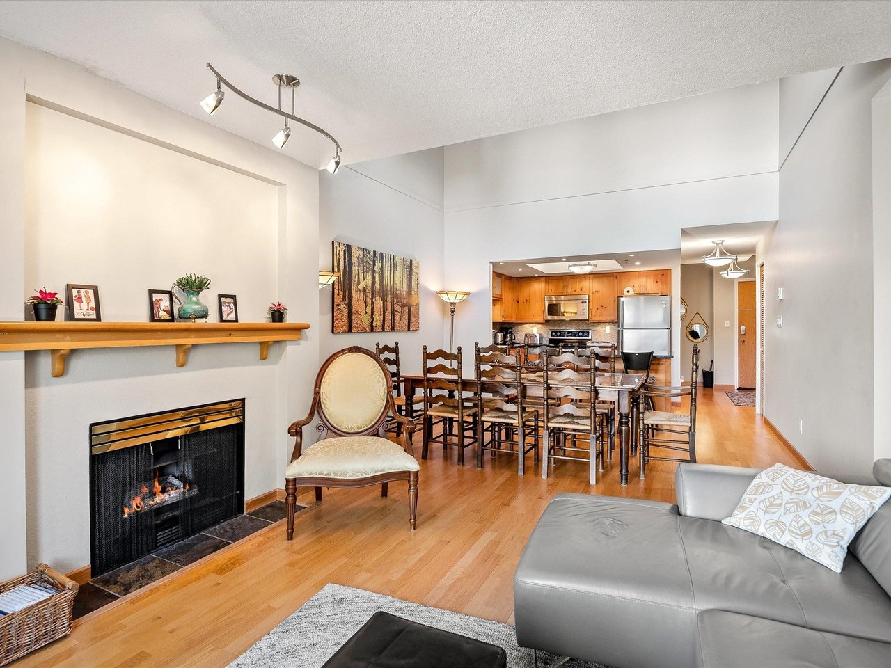 321-3309 Ptarmigan Pl