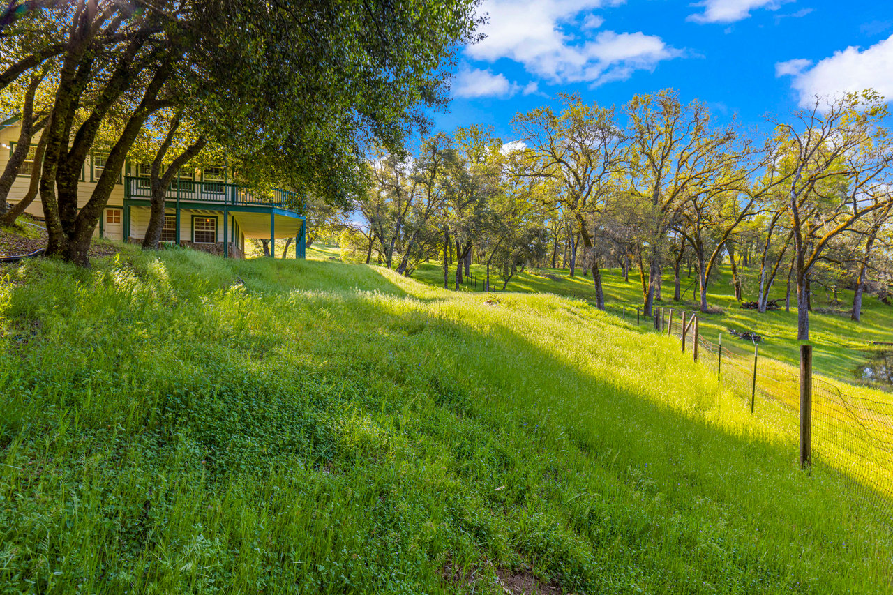 3361 Cedar Creek Rd