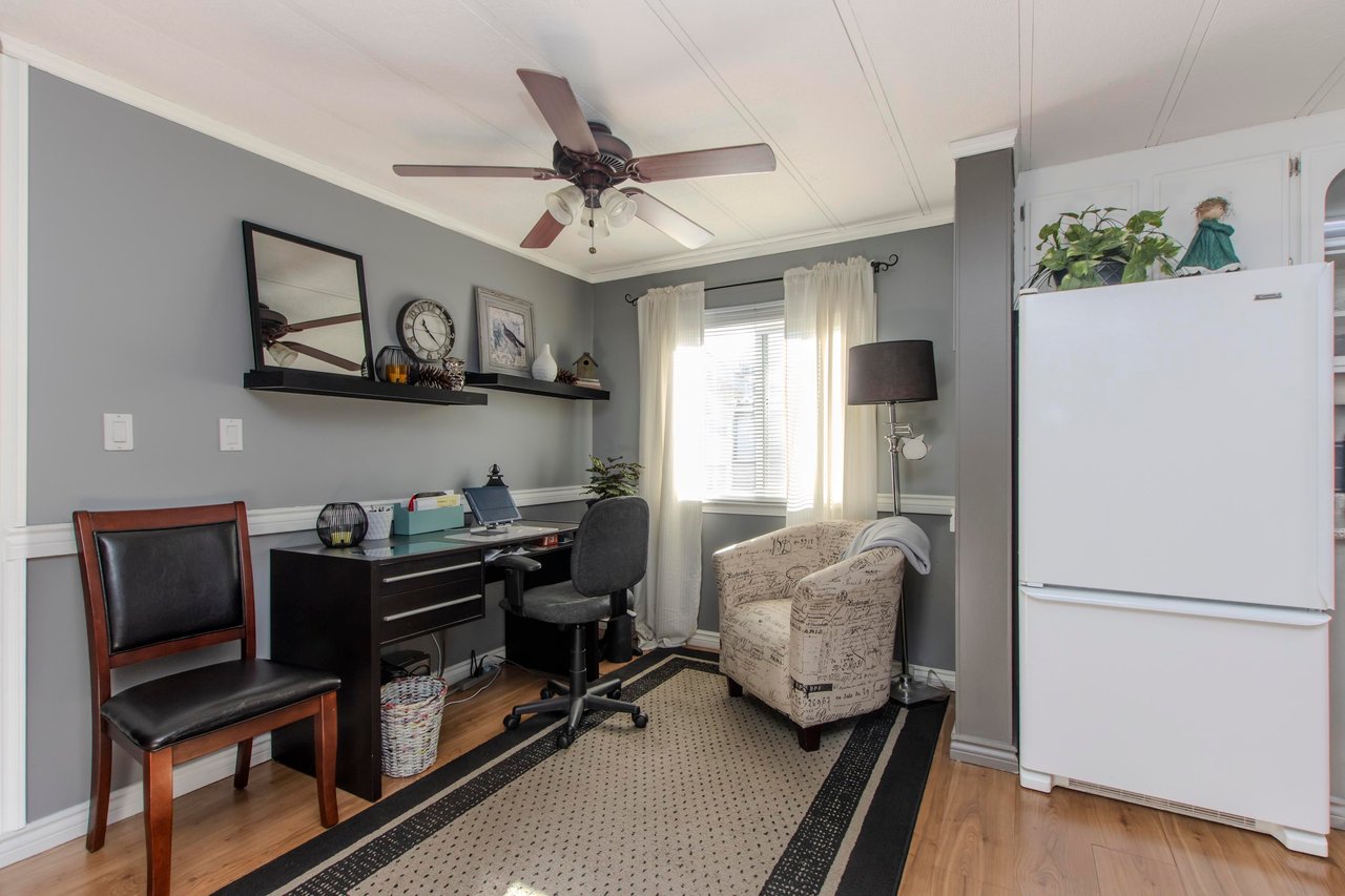 73-1830 Mamquam Rd