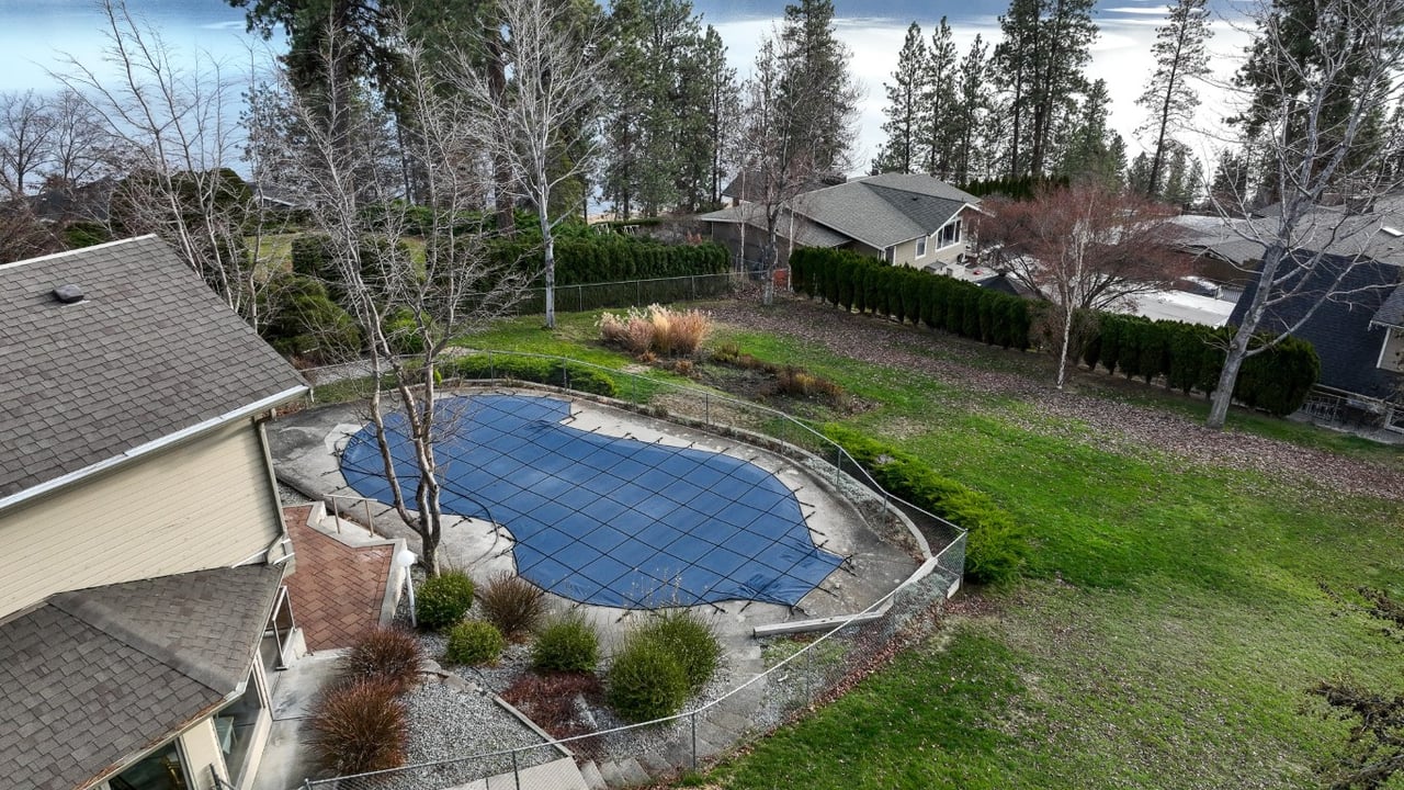 707 Brookfield Ct