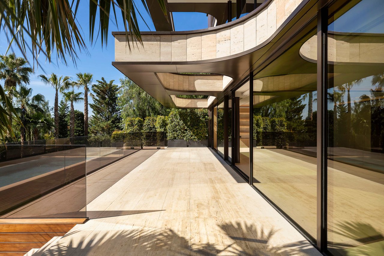 VILLA GRANDE
