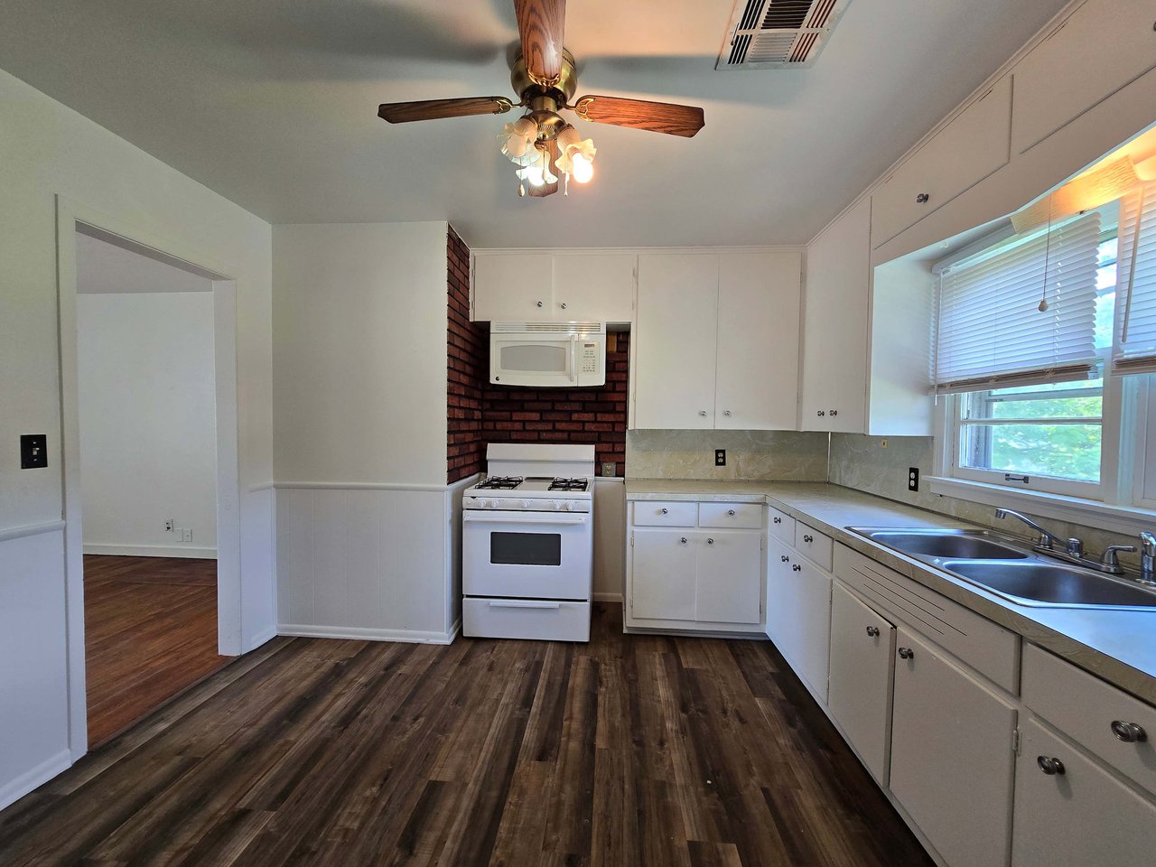 1518 N Tucker