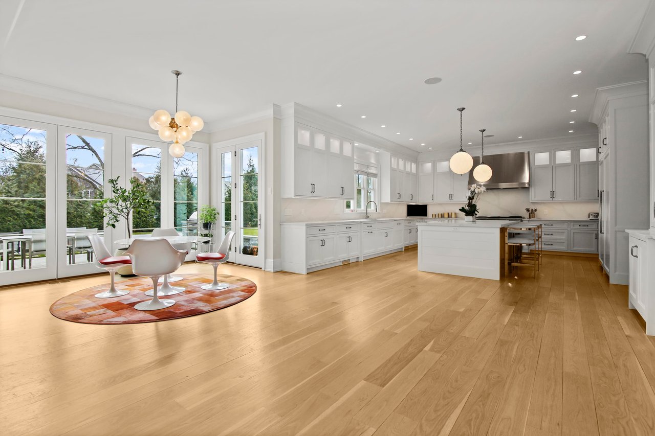 18 Mayflower Parkway