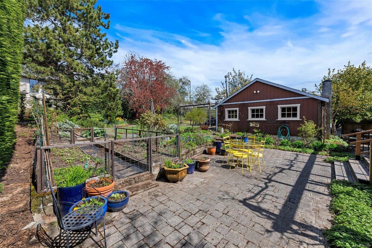 36 Tovey Cres, View Royal