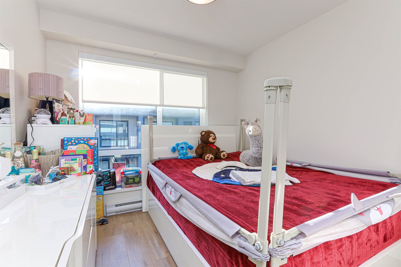 228-708 Lea Ave