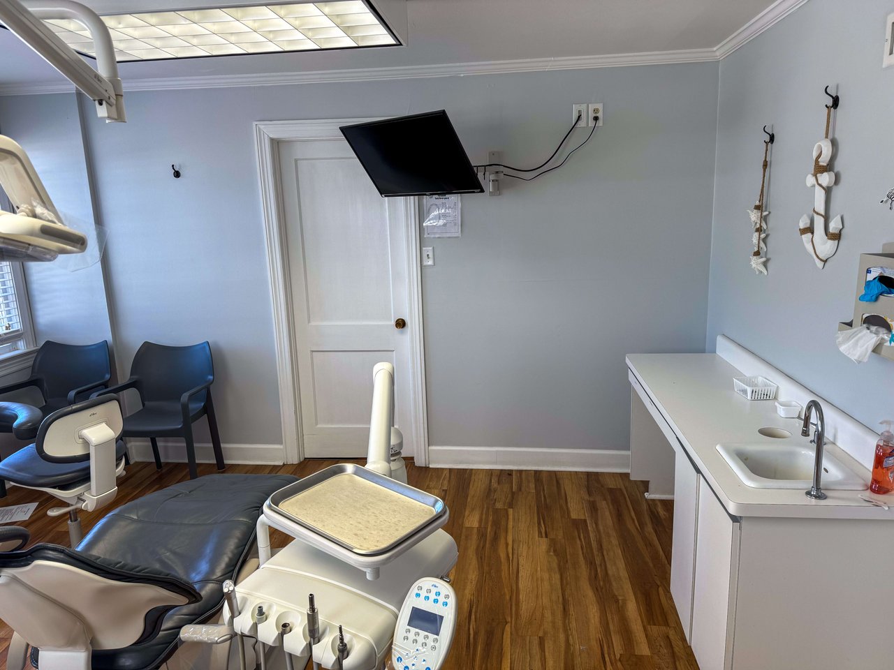 1102 N Columbia (HWY 21) Avenue