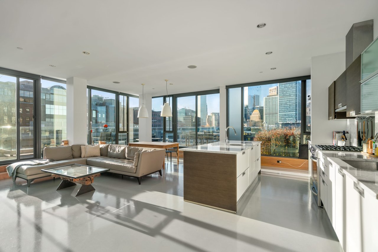 346 Congress St. #701 