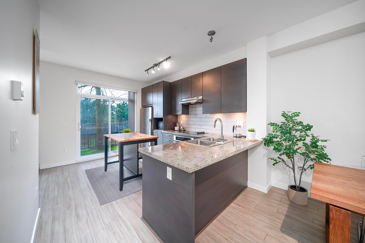 79-10489 Delsom Cres Cres