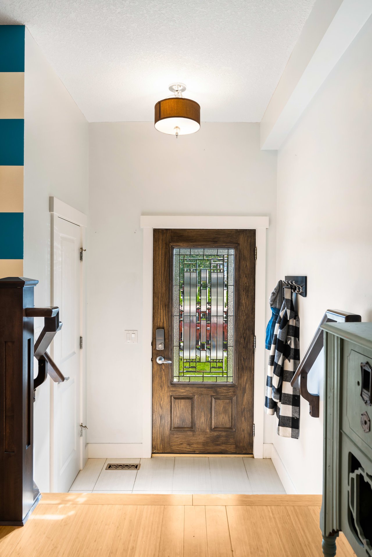 2020 27 Avenue SW Unit: 1