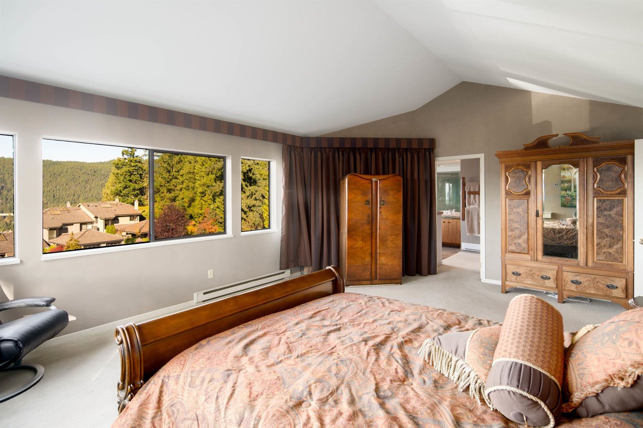 5270 Aspen Cres