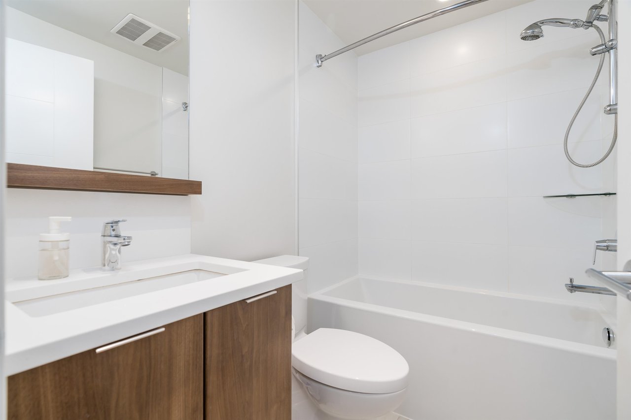 607-2188 Madison Ave