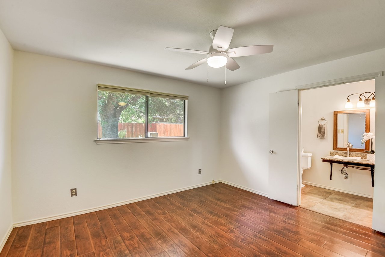 Transform this 1-Story Brushy Creek Home w/ a New Roof into Your Dream Oasis!