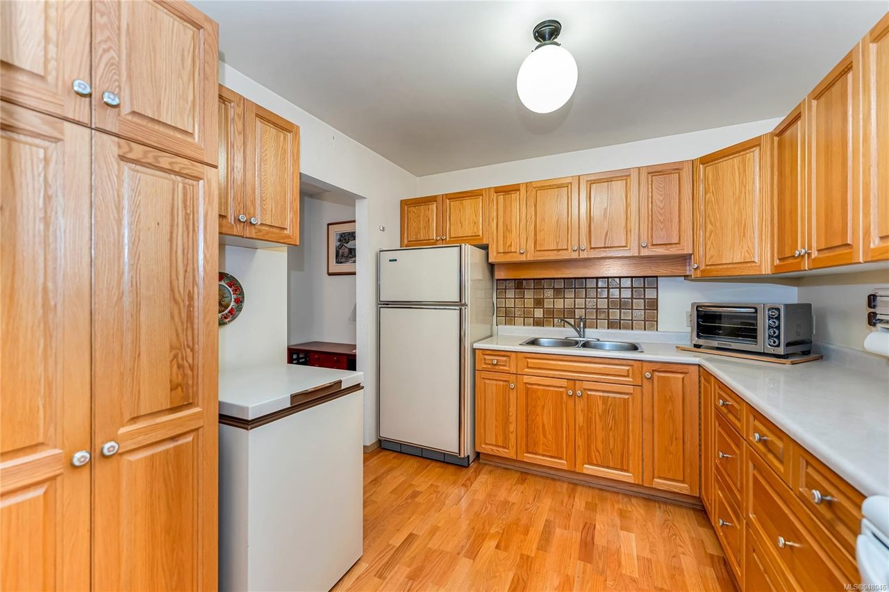 202-71 Gorge Rd