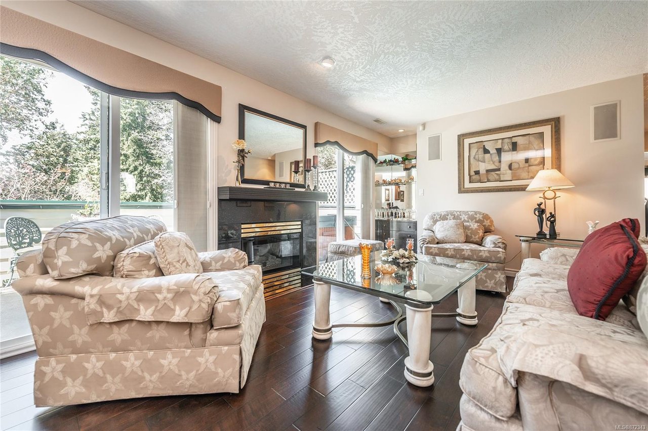 24-108 Aldersmith Pl