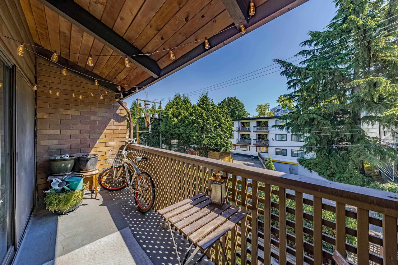 303-330 E 7th Avenue, Vancouver