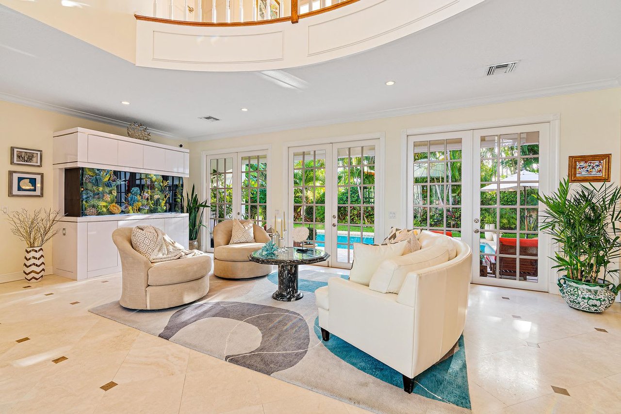 195 Shelter Ln