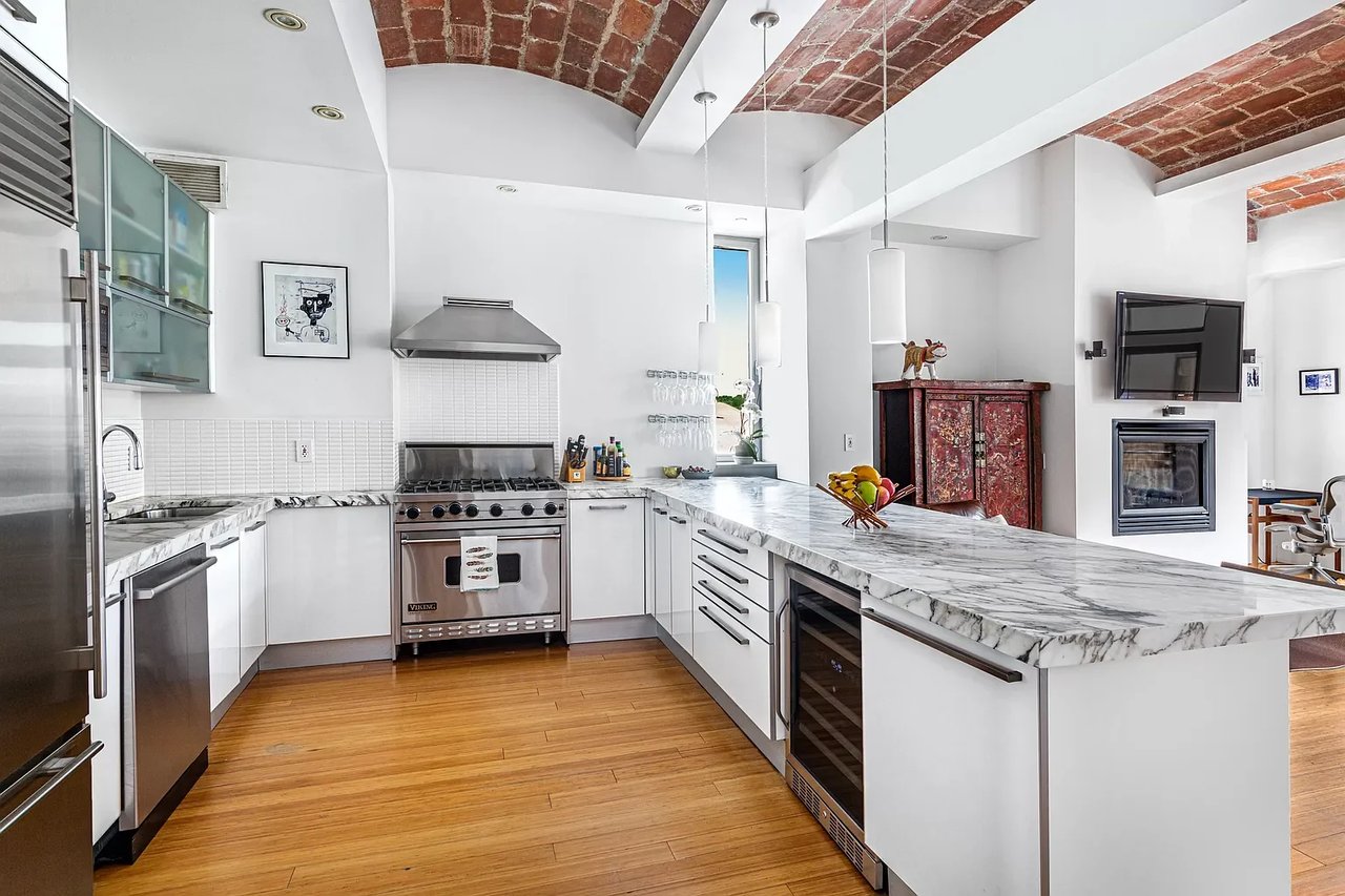 140 W 124th St, Apt 5A