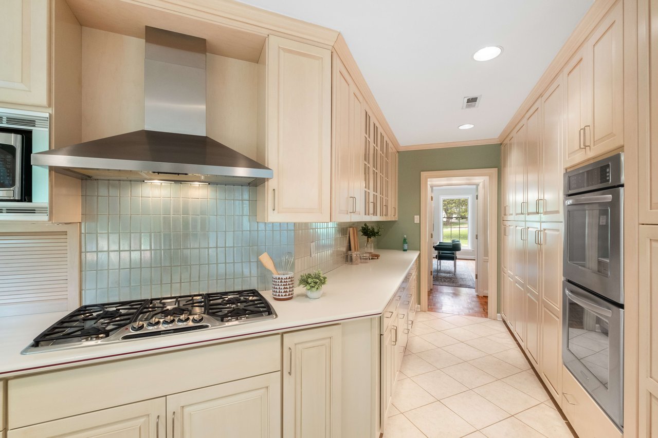 Dream Big or Live Simply on 2.26 Acres in Ladue