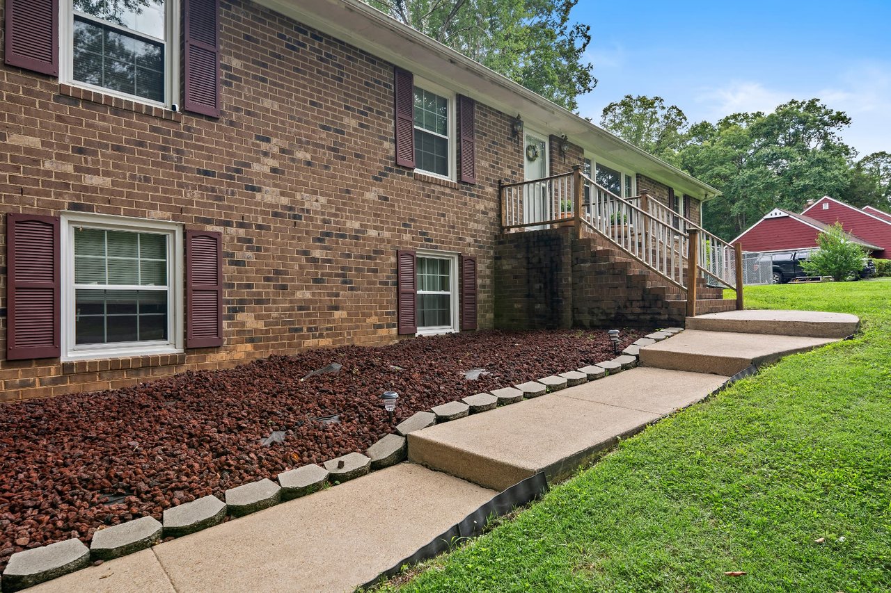 9441 Trails End Road