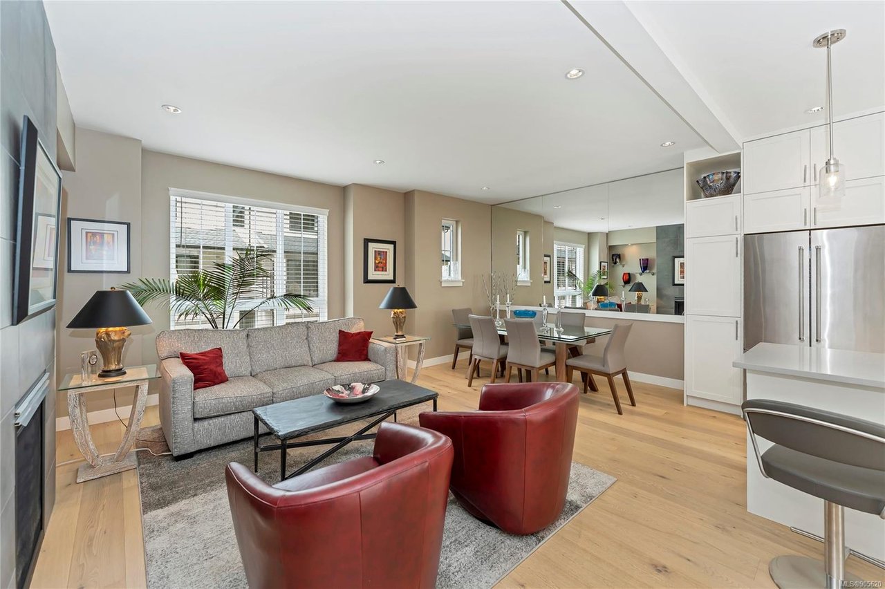 2857 Turnstyle Cres