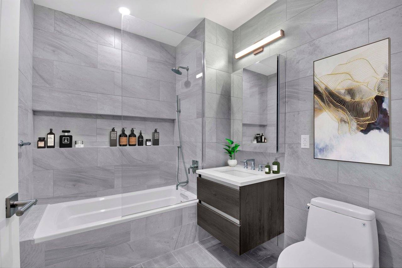 249 E 50th Street, Unit 3D