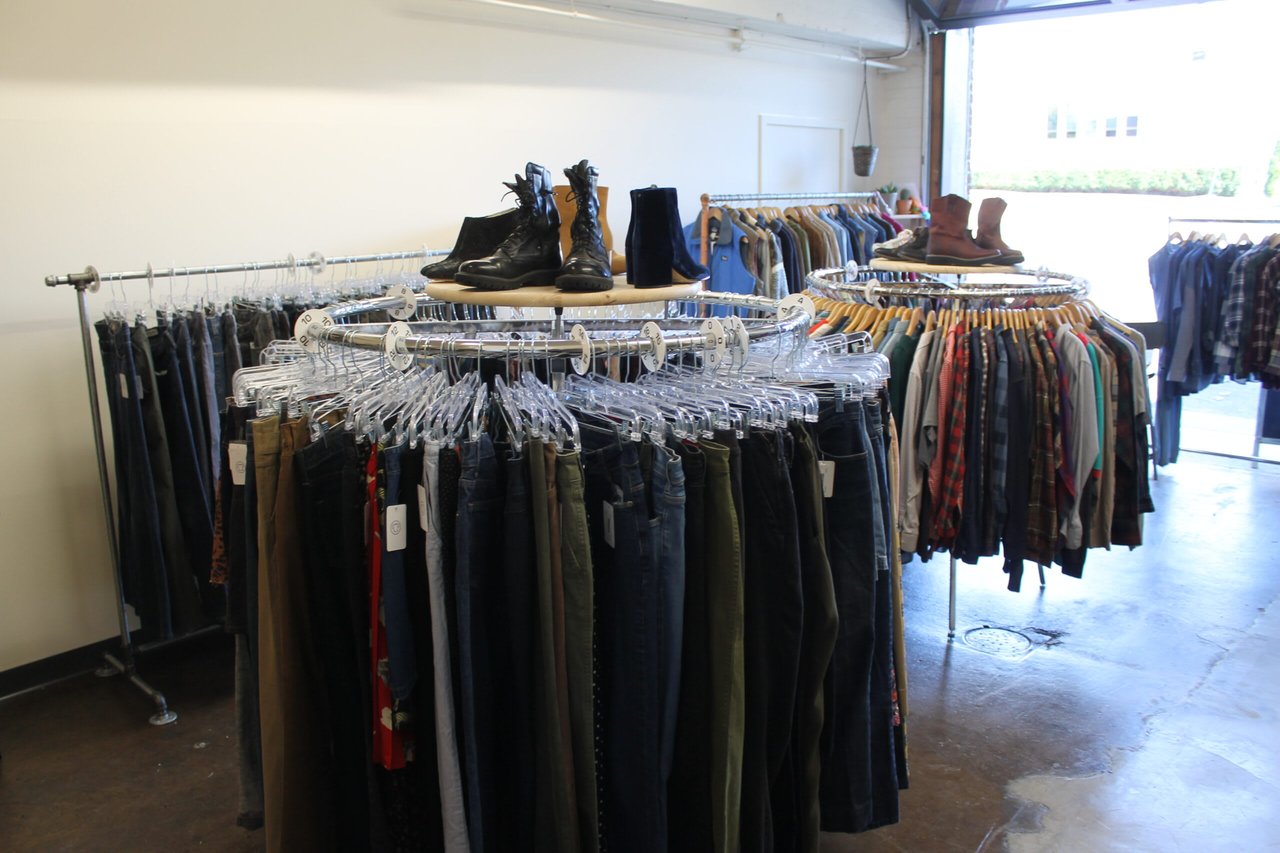 Dart Resale & Trade: Welcome to Downtown