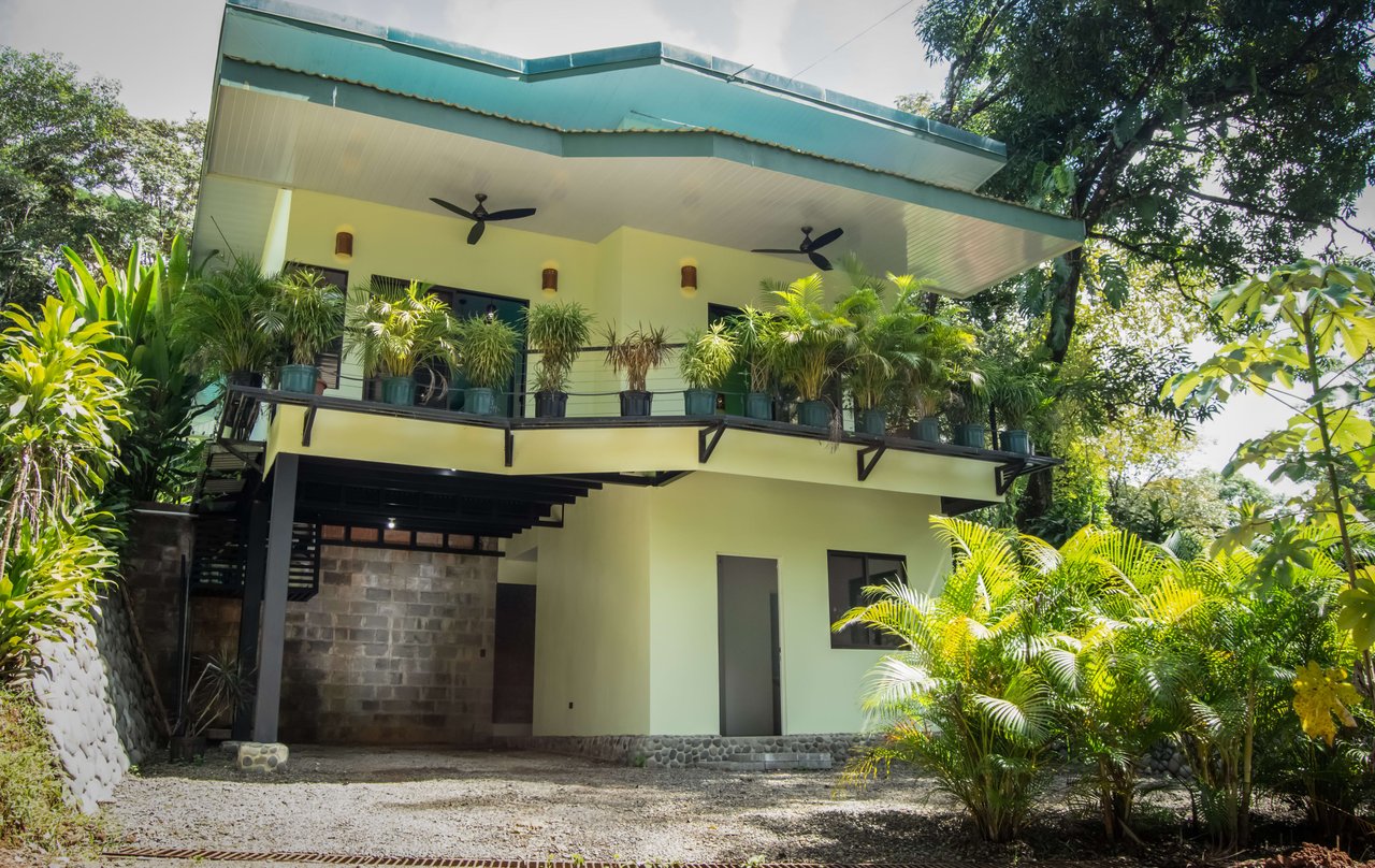 Seagull’s Nest Two Storey Villa in Uvita, 3 Bed,3 Bath & Pool