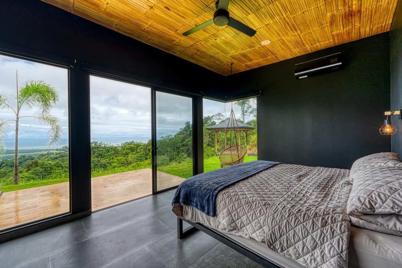 3 Bedroom Ocean View Estate