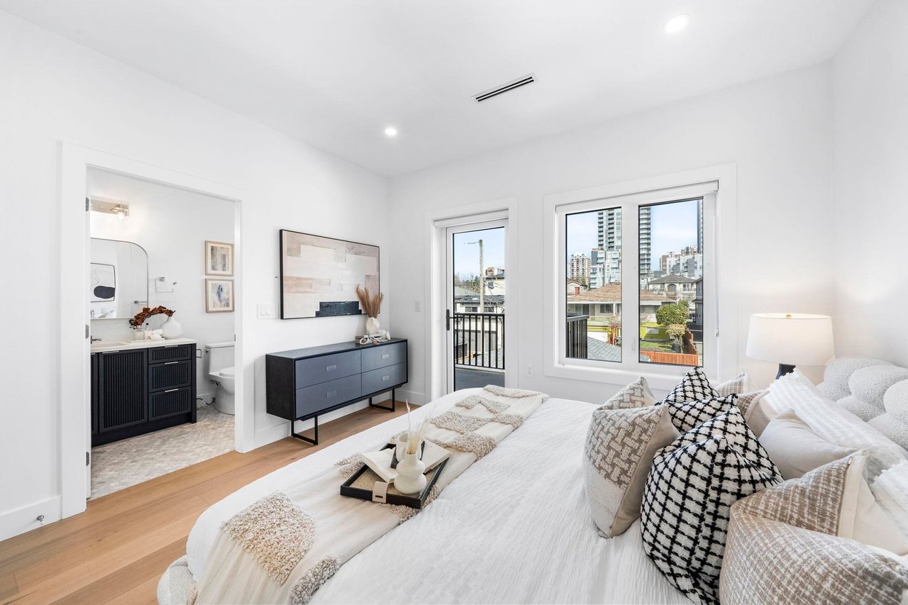 529 W 61st Ave