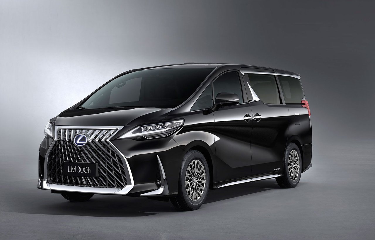 LEXUS M LUXURY MINIVAM DEBUTS IN SHANGHAI