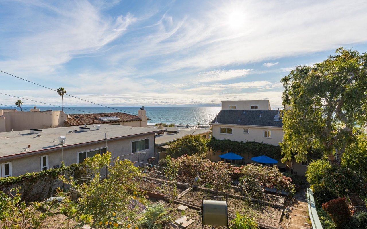 7040 Vista Del Mar Ln
