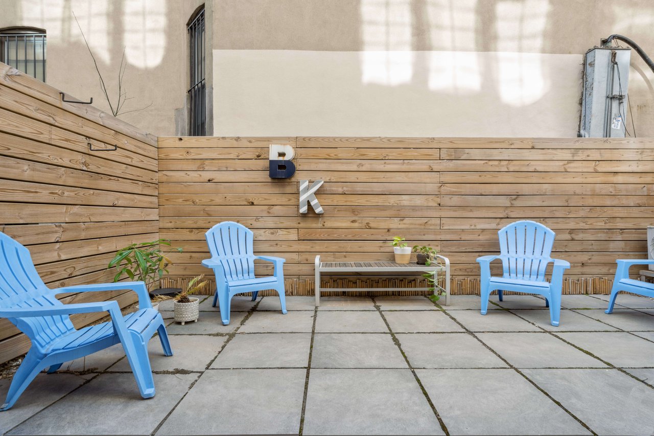 210 Pulaski Street, 1A