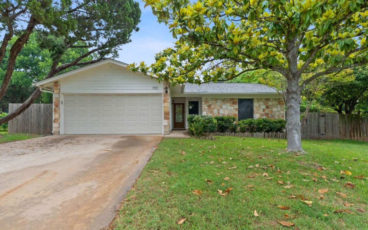 7101 Tawny Cir