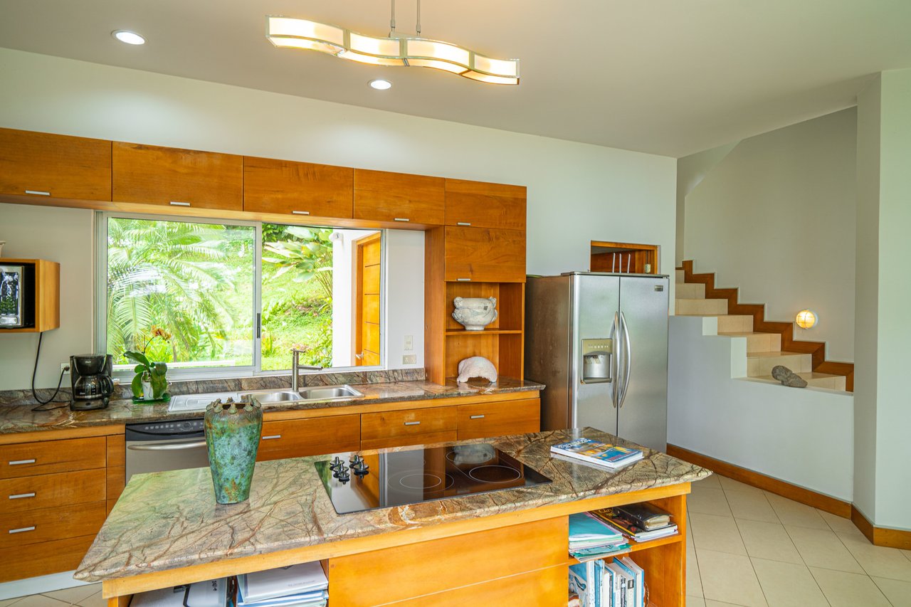 Modern Rainforest Estate, Manuel Antonio, Puntarenas