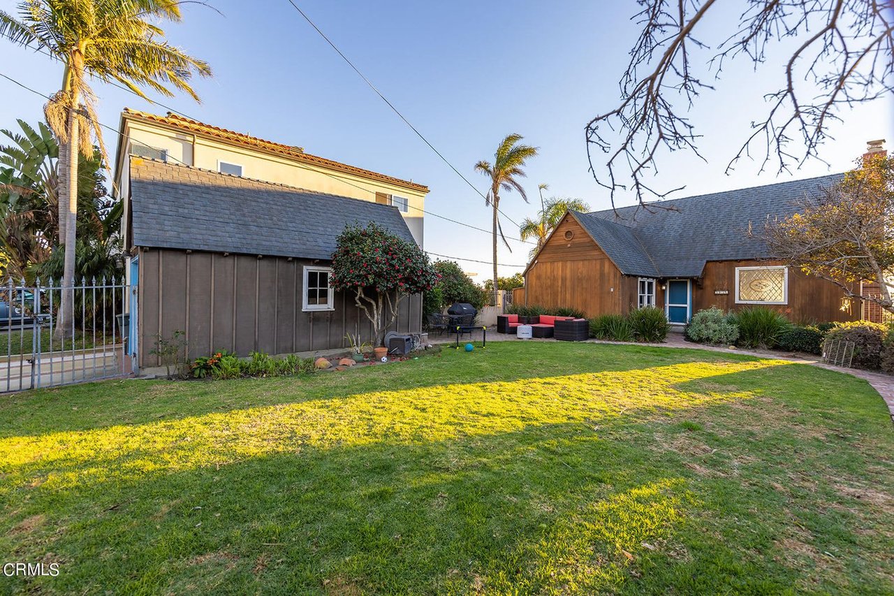 2056 Vista Del Mar Dr