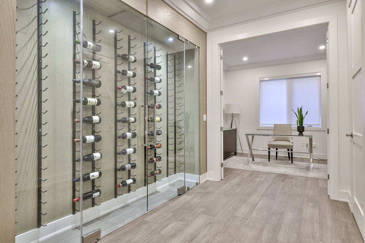 SOLD: Premium Corner Locale