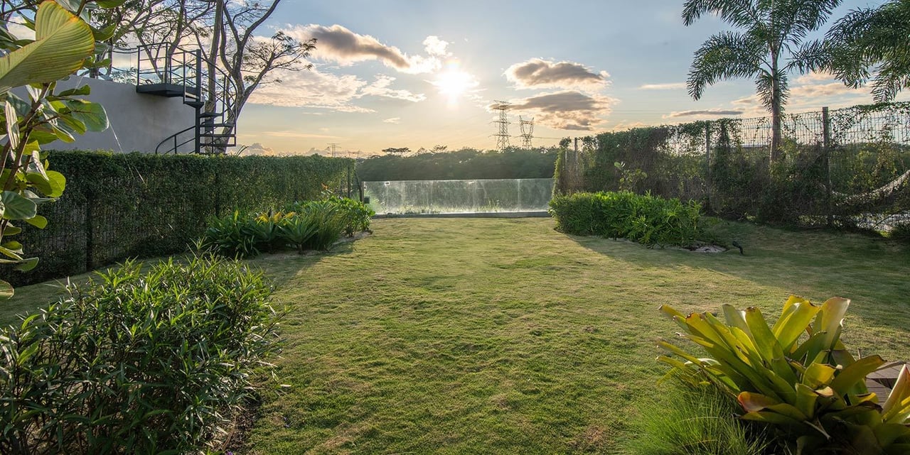 Contemporary Tropical Golf Estate, Santa Ana, San Jose