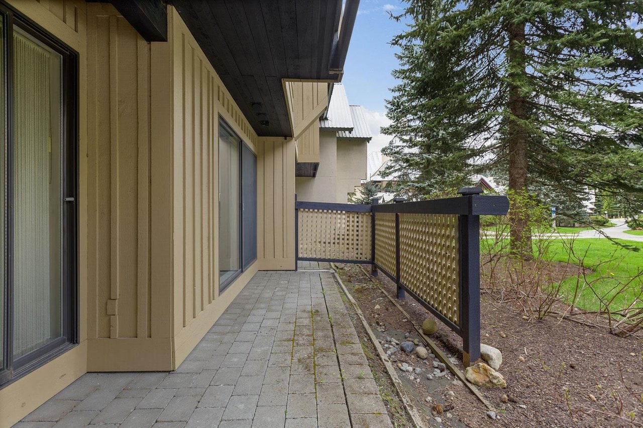 18-4725 Spearhead Drive, Whistler
