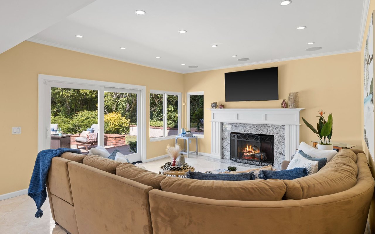 16 Quarterhorse Lane