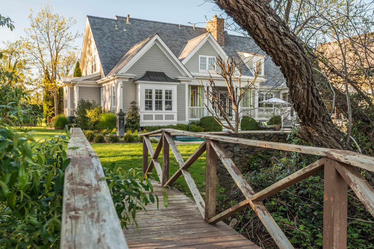Craig Avenue, Sonoma