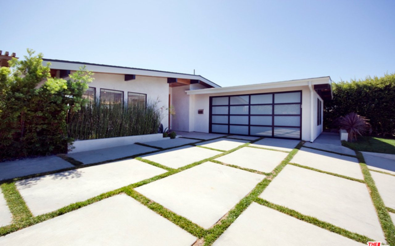 18320 Clifftop Way
