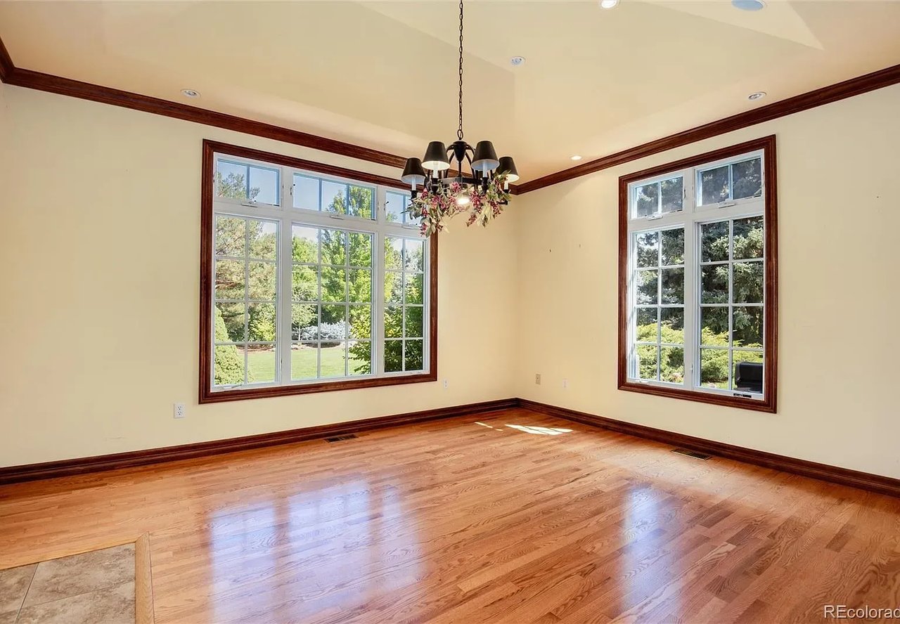 8 Meadowview Lane